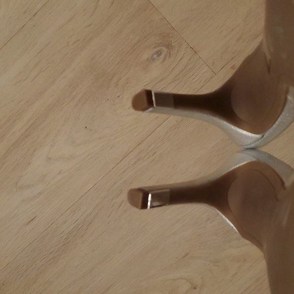 DKNY y2k Bronx Clear Transparent Heels- 7 - Picture 10 of 10